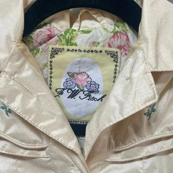 VTG F.W. Fischer Outerwear Raincoat Cream Baby Embroidered Floral 2(S) Pleated - Picture 6 of 14